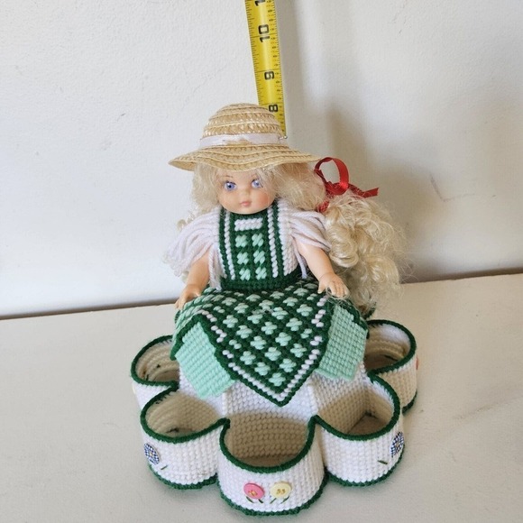 Vtg Handmade Plastic Canvas Table Top Doll Floral W/Organization Trinket Holder - Picture 13 of 13